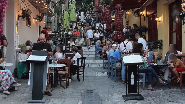 Ψηφιακή Κάρτα Εργασίας σε τουρισμό και εστίαση – Σε πλήρη εφαρμογή από 1η Μαρτίου