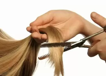 Στα βαρέα και επικίνδυνα το επάγγελμα των κομμωτριών