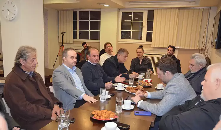 Ο Στέφανος Κασσελάκης στην Κατερίνη – Μπορούμε να είμαστε σύγχρονοι ευρωπαίοι πολίτες