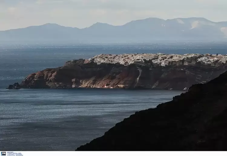 Στη Σαντορίνη οι σεισμοί θα συνεχιστούν
