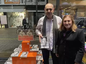 Στην Κατερίνη και στο Public, παρουσίασε ο Στέφανος Κασσελάκης το νέο του βιβλίο