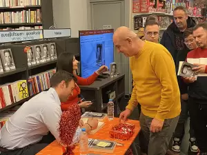 Στην Κατερίνη και στο Public, παρουσίασε ο Στέφανος Κασσελάκης το νέο του βιβλίο