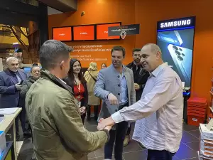 Στην Κατερίνη και στο Public, παρουσίασε ο Στέφανος Κασσελάκης το νέο του βιβλίο