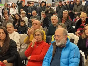 Στην Κατερίνη και στο Public, παρουσίασε ο Στέφανος Κασσελάκης το νέο του βιβλίο