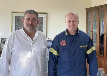 Στον Πρόεδρο του Επιμελητηρίου Πιερίας ο νέος Διοικητής Πυροσβεστικών Υπηρεσιών Ν. Πιερίας