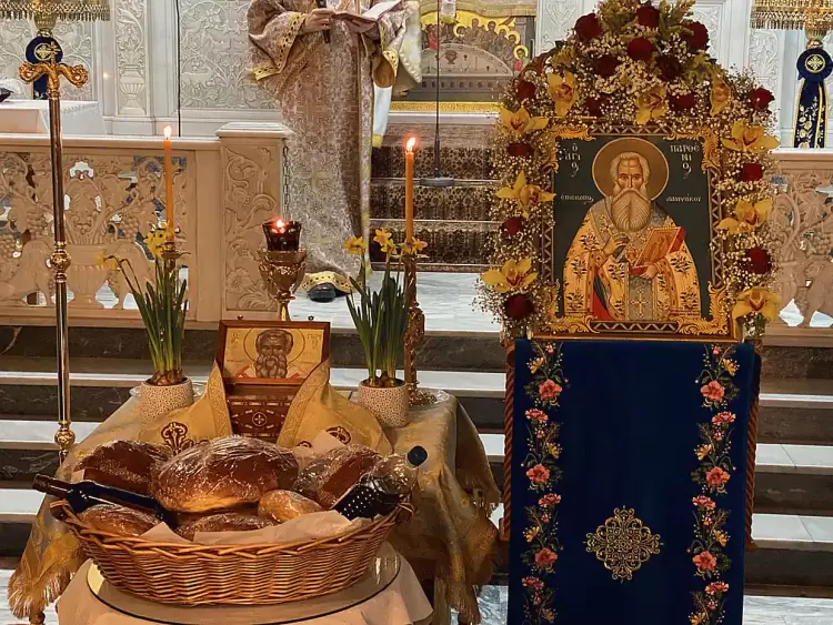 Θεία Λειτουργία και Αρτοκλασία για τους Καρκινοπαθείς στον Ιερό Ναό Θείας Αναλήψεως Θεία Λειτουργία και Αρτοκλασία για τους Καρκινοπαθείς στον Ιερό Ναό Θείας Αναλήψεως