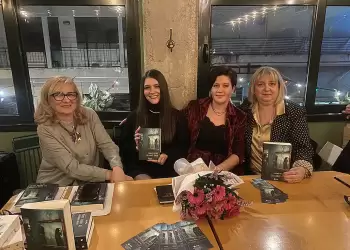 «Το λάθος παιδί» το νέο βιβλίο της Ελένης Πιπερίδου 