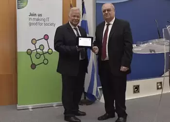 Το Βραβείο «Digital Excellence Award in Children Protection» απότο British Computer Society, στον Κώστα Γιαννόπουλο