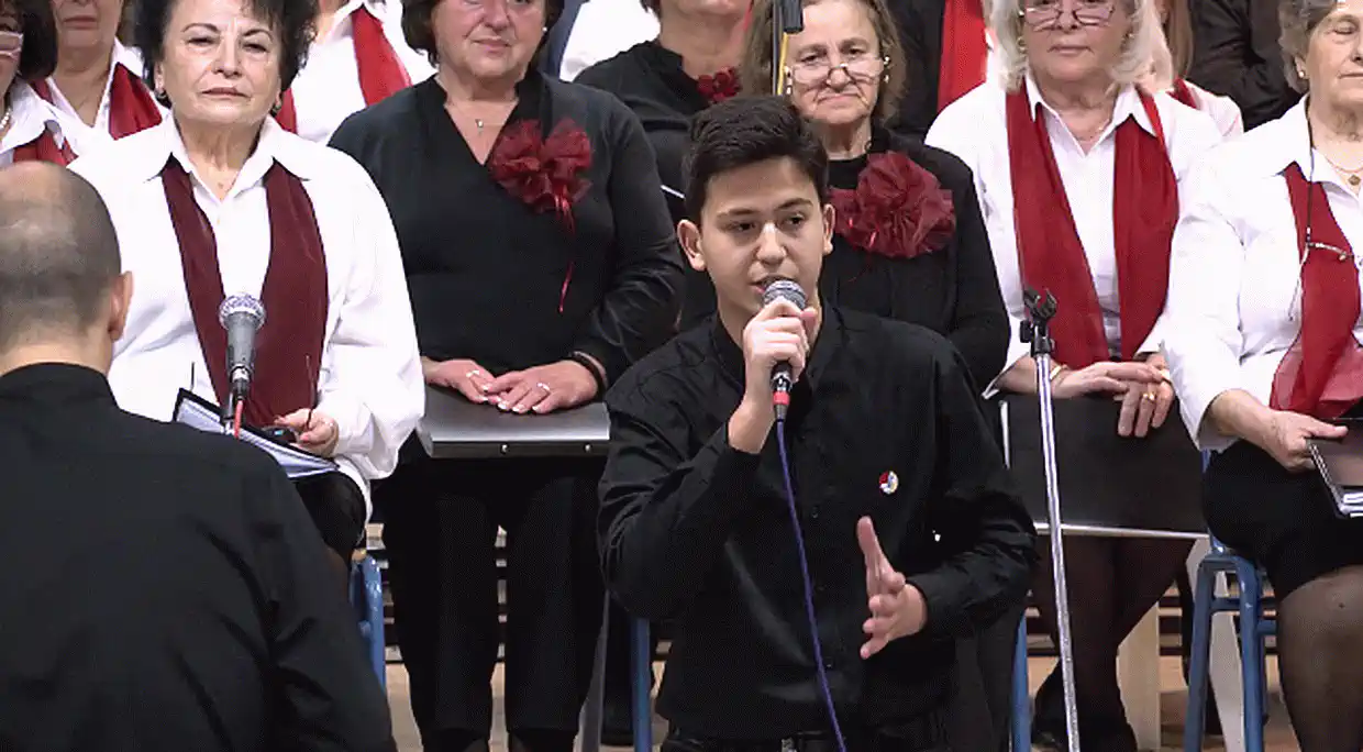 «Χέρια φτερούγες της Ρωμιοσύνης»: Η συναυλία αφιέρωμα στον Μίκη Θεοδωράκη