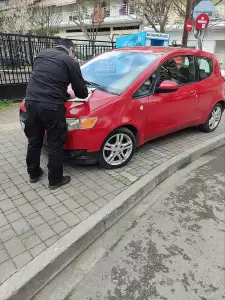 Κατερίνη: Πεζοδρόμια για τους πεζούς - Καθημερινή «μάχη» της δημοτικής αστυνομίας με την παράνομη στάθμευση (εικόνες)