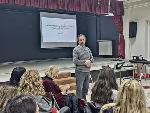 Αντιμετώπιση της Ενδοσχολικής Βίας και του Εκφοβισμού Αντιμετώπιση της Ενδοσχολικής Βίας και του Εκφοβισμού