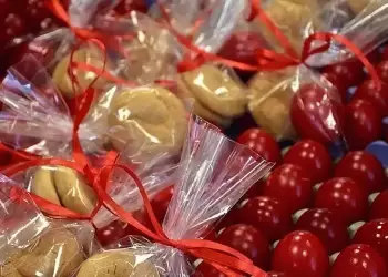 Από τις 9 Απριλίου ξεκινάει το «καλάθι του Πάσχα» – Εντείνονται οι έλεγχοι στην αγορά