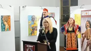 Αστική Σχολή Κατερίνης: Εγκαινιάστηκε η Έκθεση της Νίτσας Ξανθοπούλου Αστική Σχολή Κατερίνης: Εγκαινιάστηκε η Έκθεση της Νίτσας Ξανθοπούλου