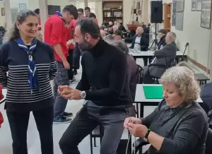 Δράση προσκόπων στο ΚΑΠΗ Κατερίνης με παιχνίδια και ψυχαγωγία