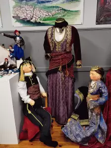 Εστία Πιερίδων Μουσών Κατερίνης – Εικαστική έκθεση των Νίτσας και Λίζας Ξανθοπούλου