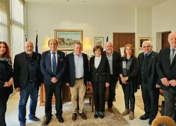 Εθιμοτυπική επίσκεψη αξιωματούχων των Lions στον Δήμαρχο Κατερίνης