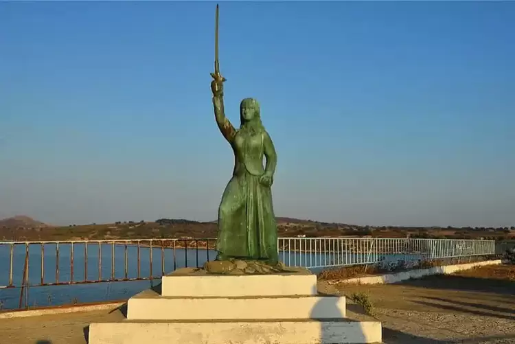 Η Λήμνος μέσα από εικόνες - Η ωρωίδα του νησιού Μαρούλα Η Λήμνος μέσα από εικόνες – Η ωρωίδα του νησιού Μαρούλα