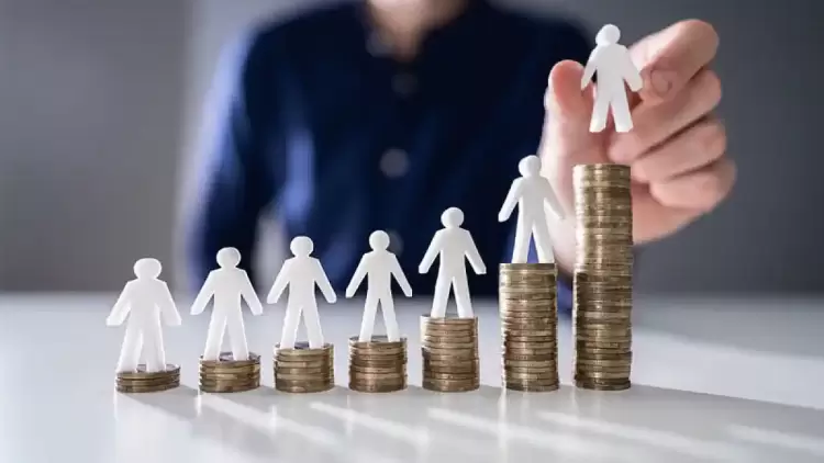 Νέος κατώτατος μισθός: Αύξηση άνω του 5% και οι επιπτώσεις στο Δημόσιο