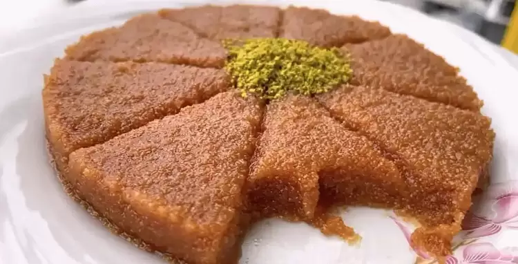 Νηστήσιμος χαλβάς με σιμιγδάλι