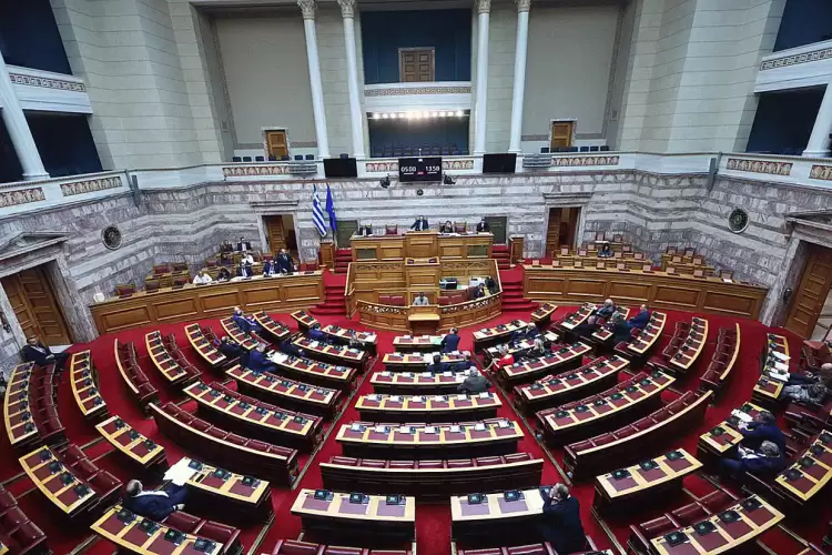 Οι δημοσκοπήσεις, ο «κανένας» και o κώδωνας «κινδύνου» στα κομματικά επιτελεία Οι δημοσκοπήσεις, ο «κανένας» και O κώδωνας «κινδύνου» στα κομματικά επιτελεία