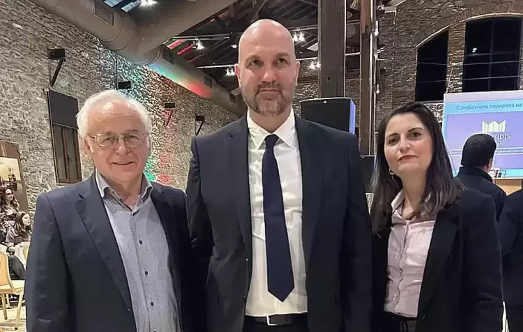 Ο ΟΡ.ΦΕ.Ο. στη δεξίωση για την εθνική εορτή των γειτόνων Ο ΟΡ.ΦΕ.Ο. στη δεξίωση για την εθνική εορτή των γειτόνων