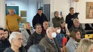 Παρουσιάστηκε στην Κατερίνη από τη συγγραφέα Σεμίνα Διγενή «Το ένδοξο σκοτάδι του Βοτανικού» 