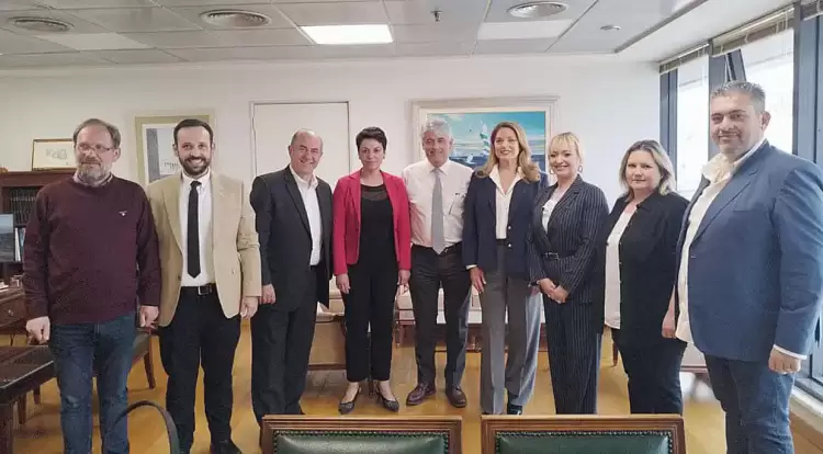 Πιερία: Ο Όλυμπος στο επίκεντρο Πιερία: Ο Όλυμπος στο επίκεντρο