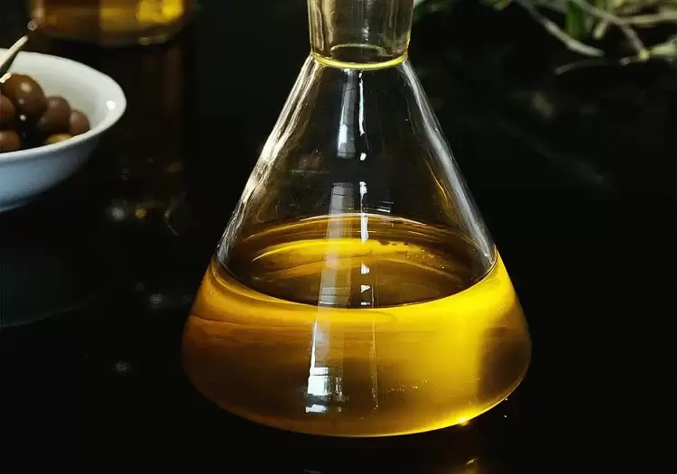 Πλημμυρίζουν οι αγορές με τυνησιακό λάδι