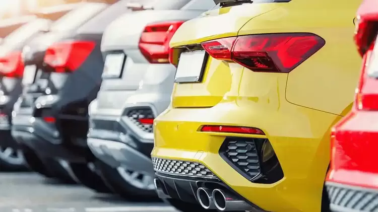 Πόσα πληρώνουν οι Έλληνες για την αγορά αυτοκινήτου – Tι ισχύει με δασμούς και φόρους 