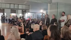 Σύλλογος Εικαστικών Καλλιτεχνών Πιερίας: Η ατομική έκθεση σύγχρονης τέχνης «Παράξενη Πόλη» Τάνια Μήλιου