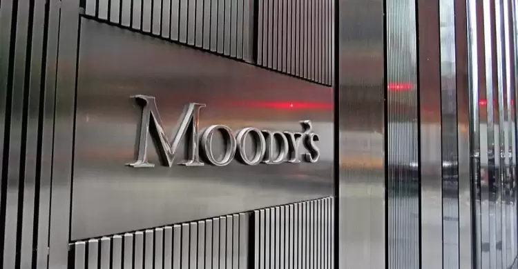 Τι σημαίνει ο χρησμός της Moody’s για την ελληνική οικονομία