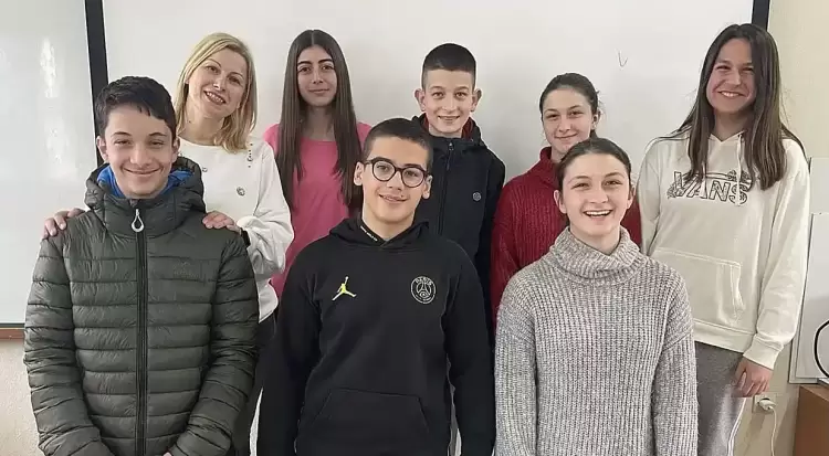 To 1ο Γυμνάσιο Κατερίνης συγχαίρει μαθητές που διακρίθηκαν στους Πανελλήνιους Μαθητικούς Αγώνες Νέας Ελληνικής Γλώσσας To 1ο Γυμνάσιο Κατερίνης συγχαίρει μαθητές που διακρίθηκαν στους Πανελλήνιους Μαθητικούς Αγώνες Νέας Ελληνικής Γλώσσας