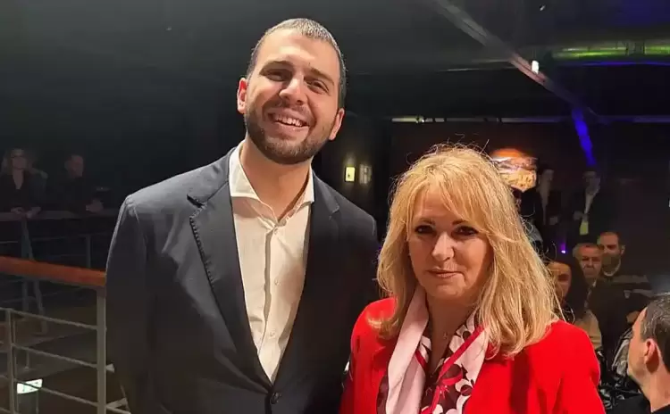 Άννα Μάνη – Παπαδημητρίου: Όταν η Βιομηχανία συναντά την Τέχνη: Η διαδρομή της ΜΕΤΛΕΝ μέσα από τον φακό του Τάσου Βρεττού