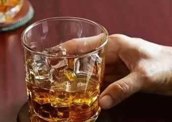 Η αυξημένη κατανάλωση αλκοόλ και ο κίνδυνος εμφάνισης εγκεφαλικών βλαβών