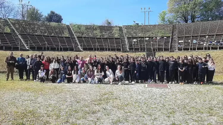 Η Διεύθυνση Δευτεροβάθμιας Εκπαίδευσης Πιερίας διοργάνωσε με μεγάλη επιτυχία τη “2η Συνάντηση Σχολικών Χορωδιών στην Πιερία”