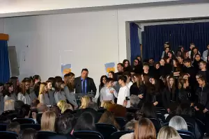 Η Διεύθυνση Δευτεροβάθμιας Εκπαίδευσης Πιερίας διοργάνωσε με μεγάλη επιτυχία τη “2η Συνάντηση Σχολικών Χορωδιών στην Πιερία”