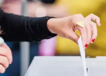 Δημοσκόπηση Marc: Το 73,4% ζητά αυστηρότερη πολιτική στο μεταναστευτικό