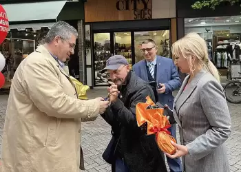 «ΔωροΠάσχα 2025»: Με επιτυχία ξεκίνησε η πασχαλινή δράση που υλοποιούν από κοινού το Επιμελητήριο Πιερίας και η Π.Ε. Πιερίας