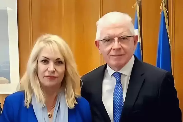 Επικοινωνία της Άννας Μάνη με τον Πρόεδρο του ΕΛΓΑ για τις συνέπειες από τη χθεσινή χιονόπτωση και τις χαμηλές θερμοκρασίες Επικοινωνία της Άννας Μάνη με τον Πρόεδρο του ΕΛΓΑ για τις συνέπειες από τη χθεσινή χιονόπτωση και τις χαμηλές θερμοκρασίες