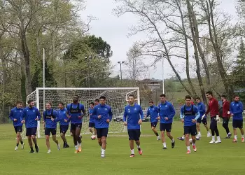 Κανονικά γίνονται την Μεγάλη Εβδομάδα οι προπονήσεις στον Εθνικό Νέου Κεραμιδίου Κανονικά γίνονται την Μεγάλη Εβδομάδα οι προπονήσεις στον Εθνικό Νέου Κεραμιδίου