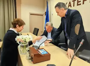 Κατερίνη: Ορκωμοσία νέων υπαλλήλων από τον Δήμαρχο Ιωάννη Ντούμο