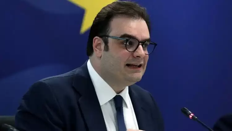 Κυριάκος Πιερρακάκης: Η Ελλάδα αποπληρώνει δέκα χρόνια νωρίτερα τα δάνεια του πρώτου μνημονίου Κυριάκος Πιερρακάκης: Η Ελλάδα αποπληρώνει δέκα χρόνια νωρίτερα τα δάνεια του πρώτου μνημονίου