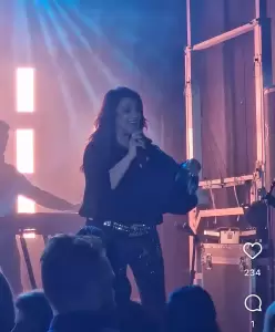 Λαμπερό πάρτι για τα 34 χρόνια του Caldera με Καίτη Γαρμπή και Διονύση Σχοινά Λαμπερό πάρτι για τα 34 χρόνια του Caldera με Καίτη Γαρμπή και Διονύση Σχοινά