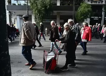 Η μεγάλη νηστεία… του Πάσχα και η μέση σύνταξη γήρατος των 840 ευρώ