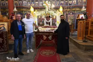 Οι “Επιτάφιοι” στους Ιερούς Ναούς στον Κολινδρό