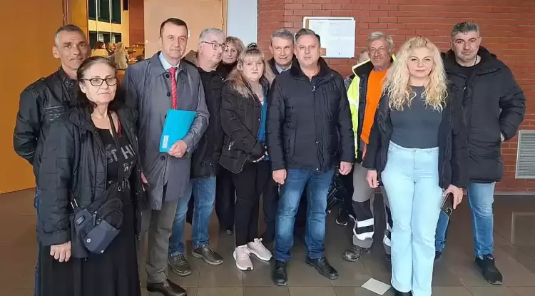 Παραμένουν στον Δήμο Κατερίνης οι 26 συμβασιούχοι στην υπηρεσία καθαριότητας Παραμένουν στον Δήμο Κατερίνης οι 26 συμβασιούχοι στην υπηρεσία καθαριότητας