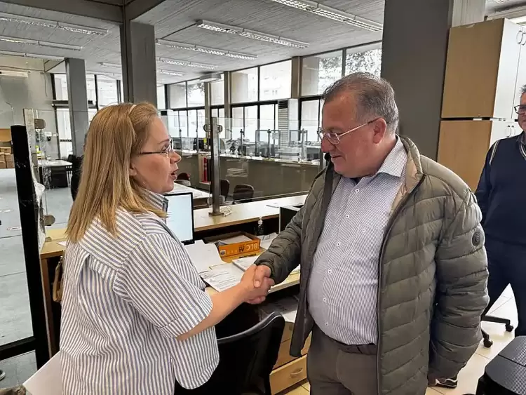 Πασχαλινές ευχές με τους εργαζόμενους αντάλλαξε ο Δήμαρχος Κατερίνης Ιωάννης Ντούμος Πασχαλινές ευχές με τους εργαζόμενους αντάλλαξε ο Δήμαρχος Κατερίνης Ιωάννης Ντούμος