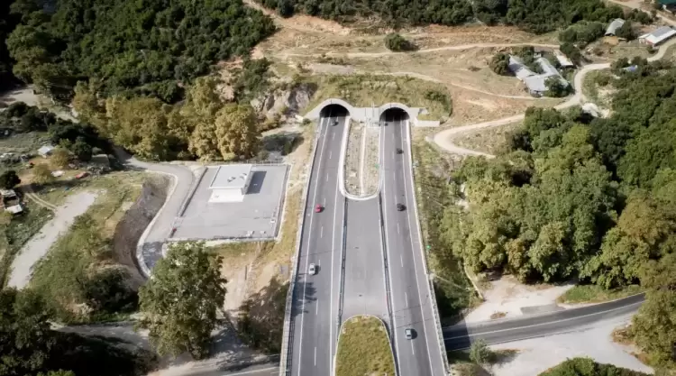 Πιερία: Κυκλοφοριακές Ρυθμίσεις στον Π.Α.Θ.Ε. – Αποκλεισμός για Συντηρήσεις στις Σήραγγες Τ1-Τ2-Τ3