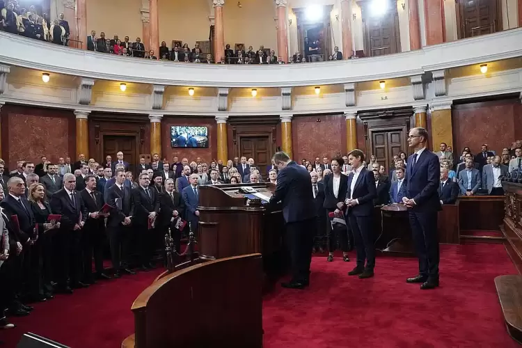 Σερβία: Δόθηκε η εντολή σχηματισμού της νέας Σερβικής κυβέρνησης