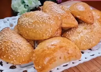 Σπιτικά τυροπιτάκια – εύκολη συνταγή